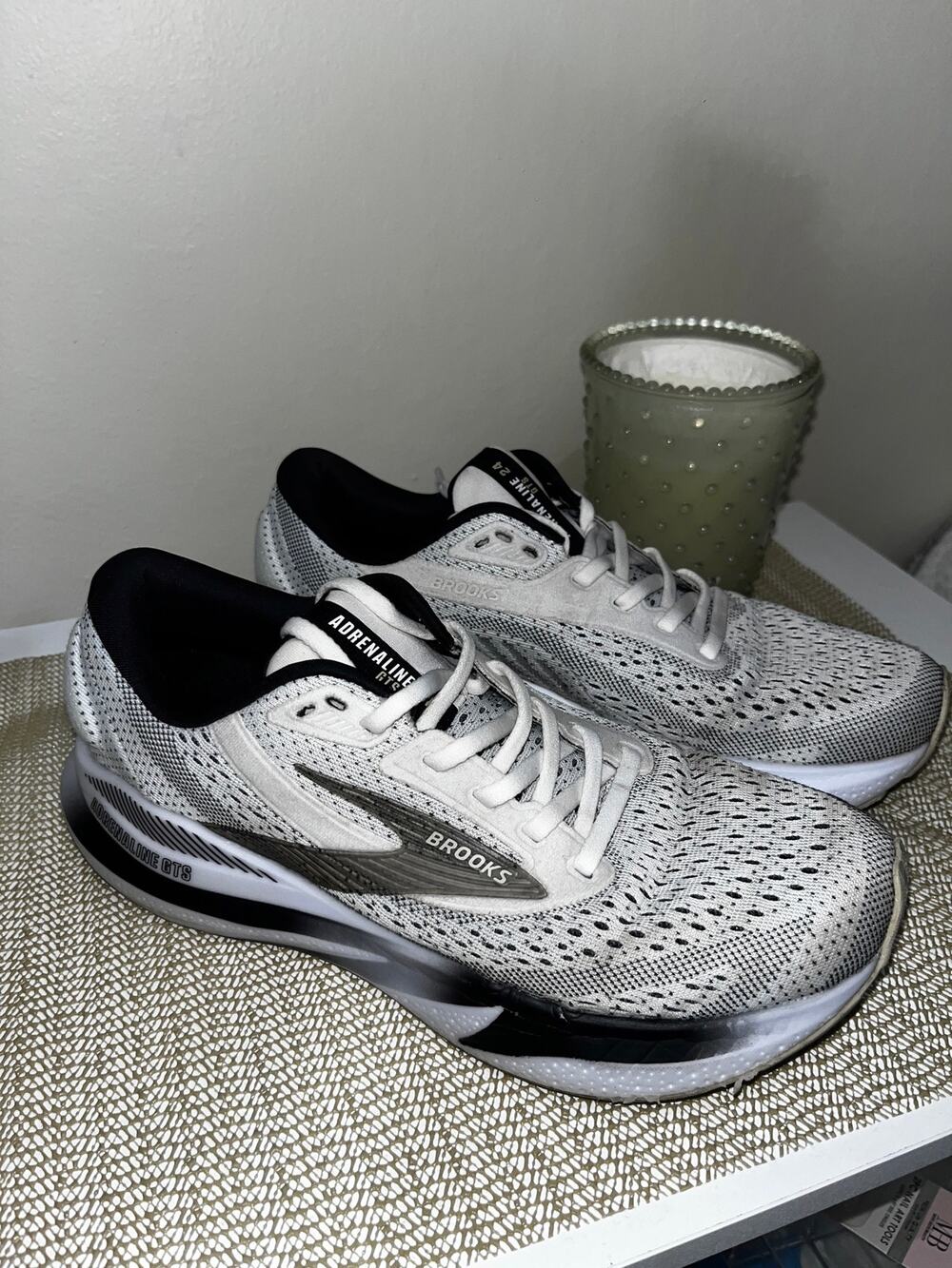 Brooks Women's Adrenaline GTS 24 Size 8
